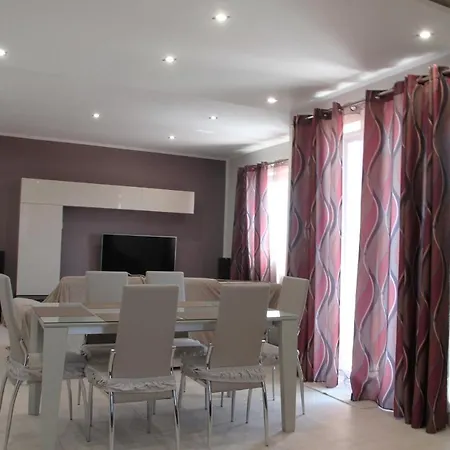 Guest house Private Room Free Transfer To The Airport