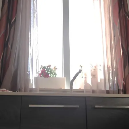 Private Room Free Transfer To The Airport Guest house *