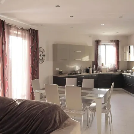 Private Room Free Transfer To The Airport Ghaxaq